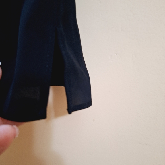 TOPSHOP Plunge V-Neck Black Strappy Spaghetti Strap Size 2 camisole Top - Picture 6 of 9